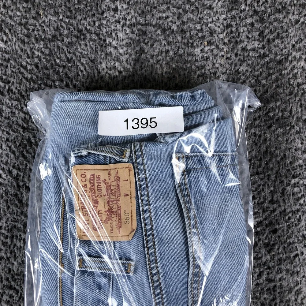 Levis 560 Jeans Mens 38x33 Blue Relaxed Fit Tapered Denim Light Wash Casual